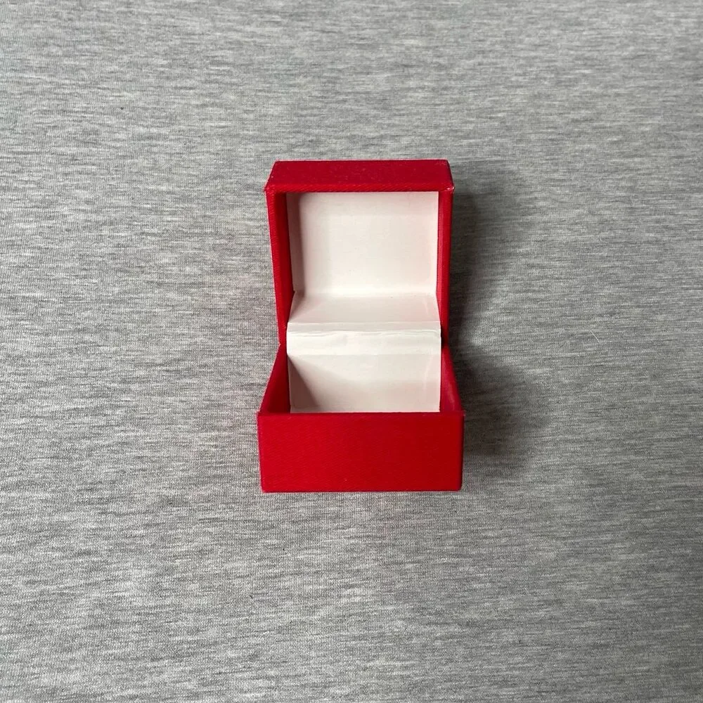 Rachel Ashwell 2.5” x 2.5” Vintage Ring Jewelry Gift Box
